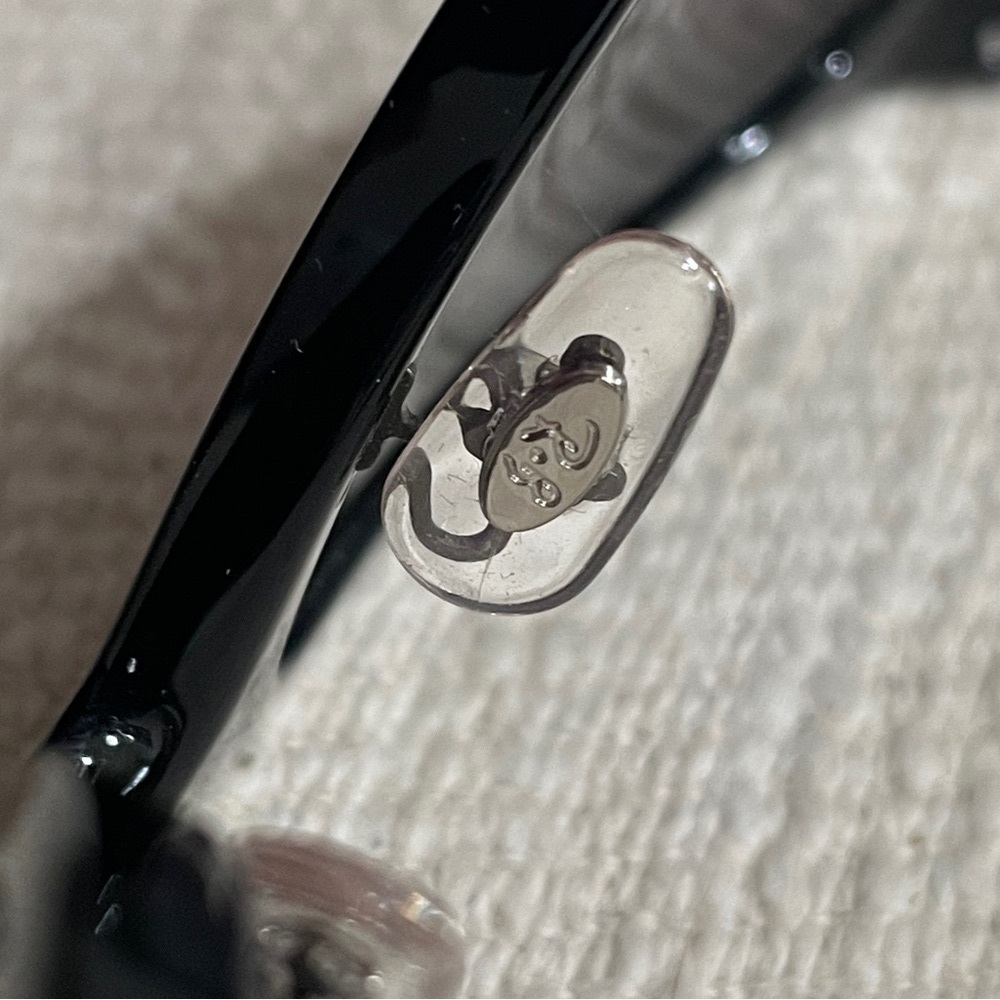 SOLD Ray-Ban Sunglasses RB4313 - Picture 8 of 8